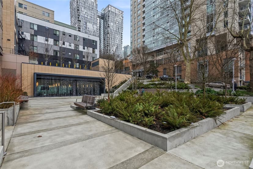 Property photo for 800 Columbia Street #703, Seattle photo 36