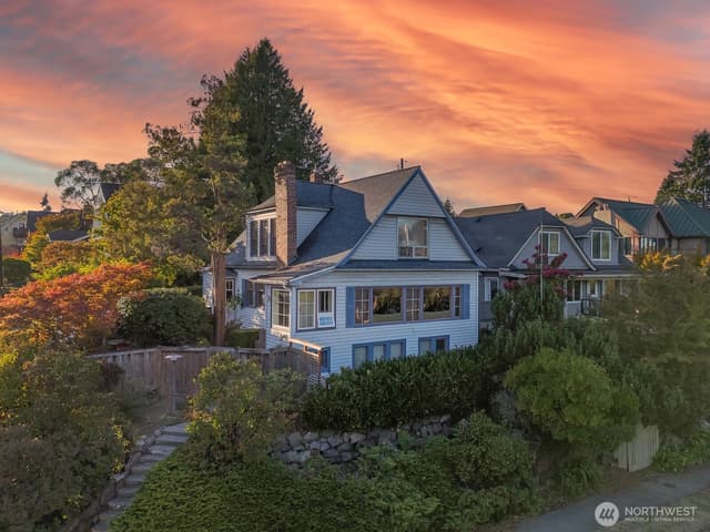 Property photo for 932 N 70th Street, Seattle