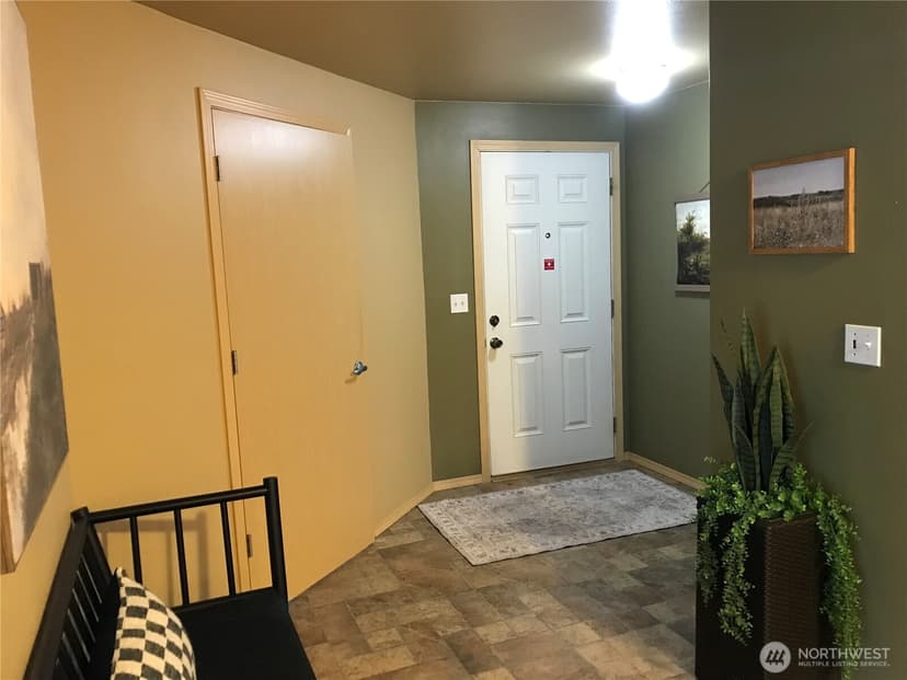 Property photo for 6205 73rd Avenue NE, Marysville photo 7