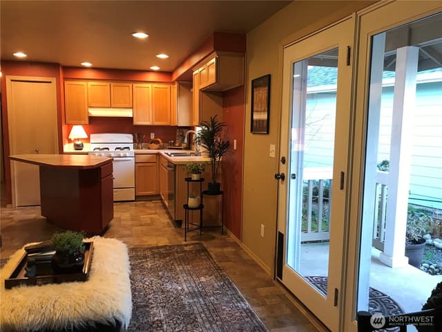 Property photo for 6205 73rd Avenue NE, Marysville photo 4