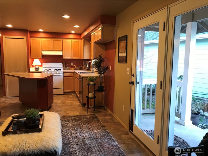 Property photo for 6205 73rd Avenue NE, Marysville photo 4