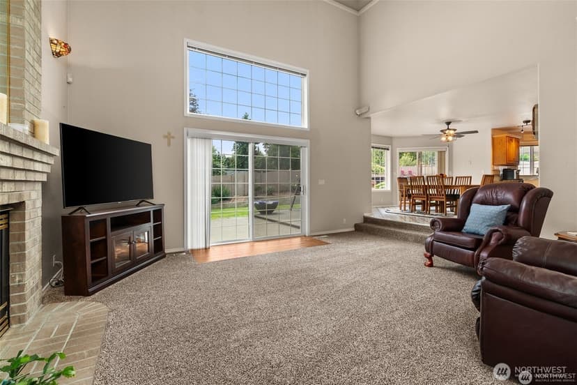 Property photo for 4618 51st Street Ct E, Tacoma photo 6