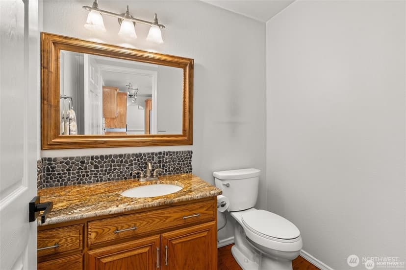 Property photo for 4618 51st Street Ct E, Tacoma photo 13