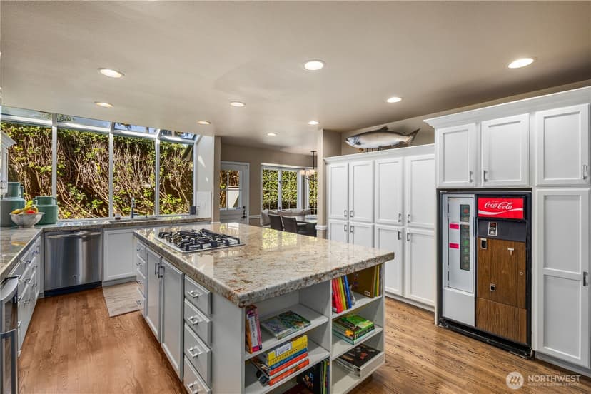 Property photo for 27 Forest Glen Lane SW, Lakewood photo 14
