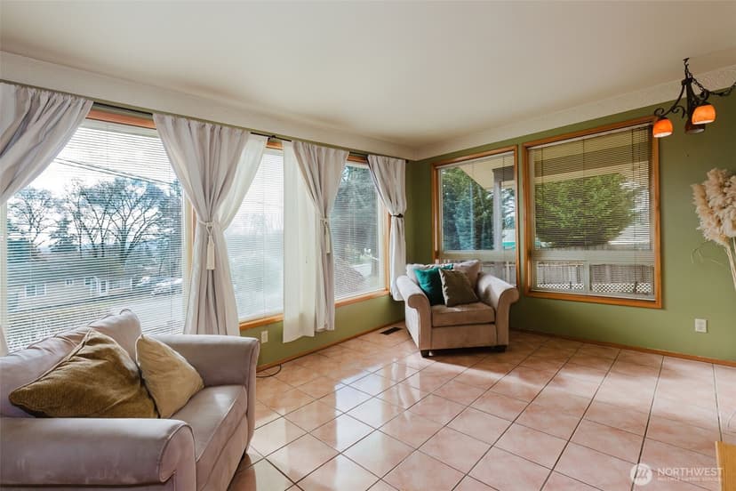 Property photo for 1412 Sheridan Road, Bremerton photo 15