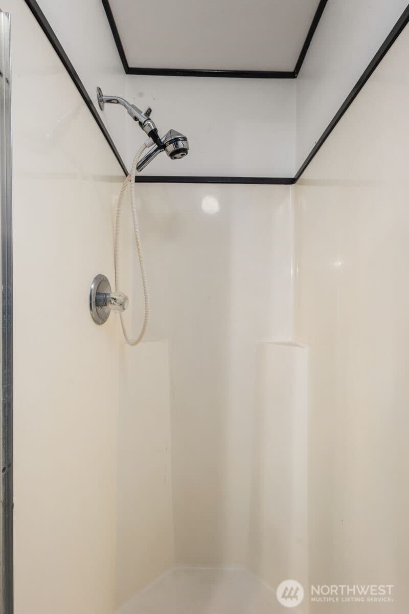 Property photo for 1414 154th Avenue NE #4406, Bellevue photo 25