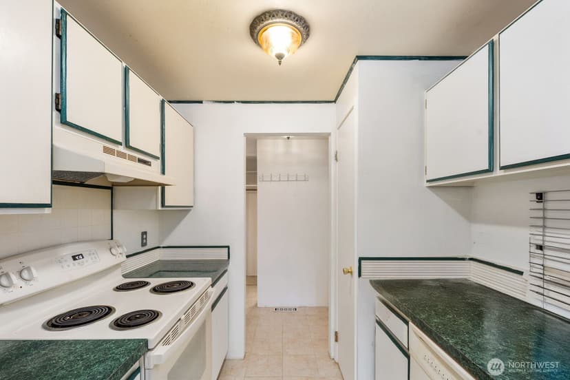 Property photo for 1414 154th Avenue NE #4406, Bellevue photo 6
