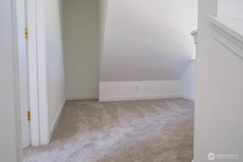 Property photo for 570 Canal Drive NE, Ocean Shores photo 27