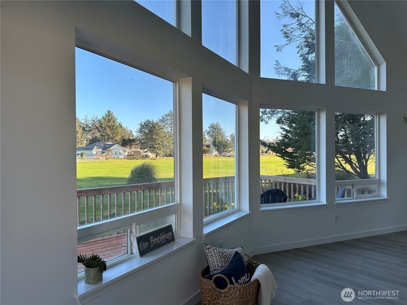 Property photo for 570 Canal Drive NE, Ocean Shores photo 18