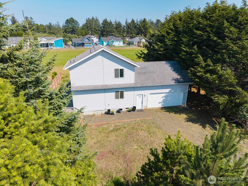 Property photo for 570 Canal Drive NE, Ocean Shores photo 35