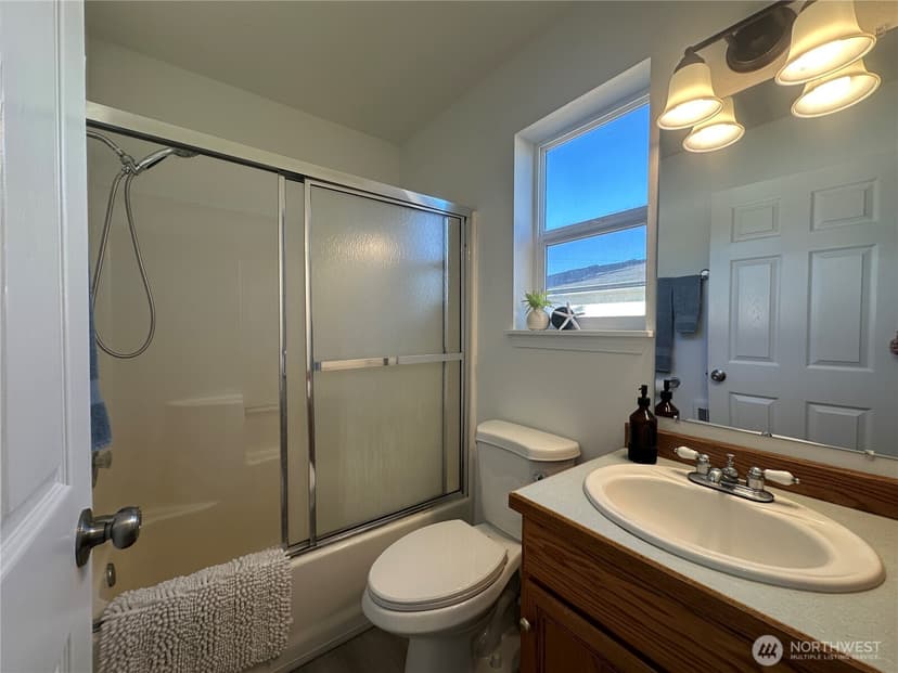Property photo for 570 Canal Drive NE, Ocean Shores photo 31