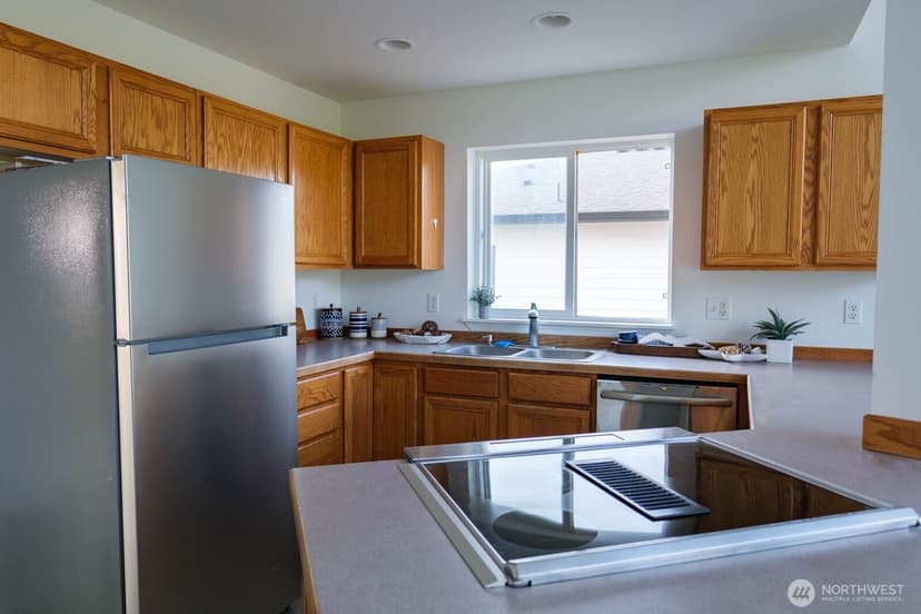 Property photo for 570 Canal Drive NE, Ocean Shores photo 20