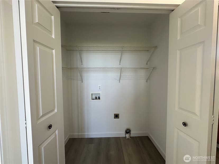 Property photo for 570 Canal Drive NE, Ocean Shores photo 33