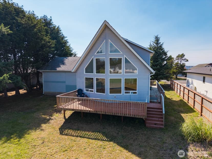 Property photo for 570 Canal Drive NE, Ocean Shores photo 3
