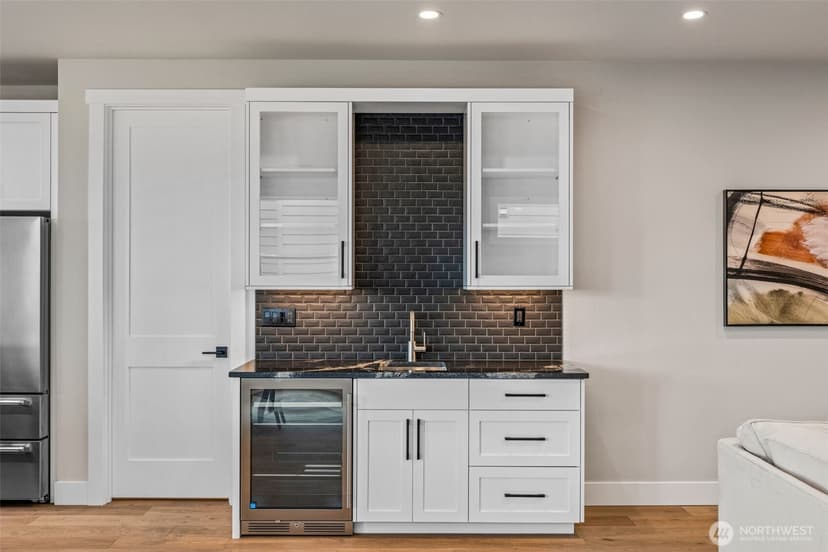 Property photo for 429 Ton-A-Wan-Da Avenue NE, Tacoma photo 14