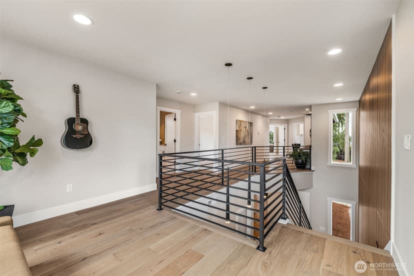 Property photo for 429 Ton-A-Wan-Da Avenue NE, Tacoma photo 18