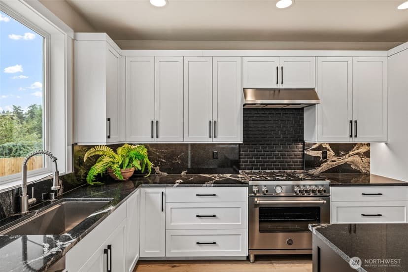 Property photo for 429 Ton-A-Wan-Da Avenue NE, Tacoma photo 11
