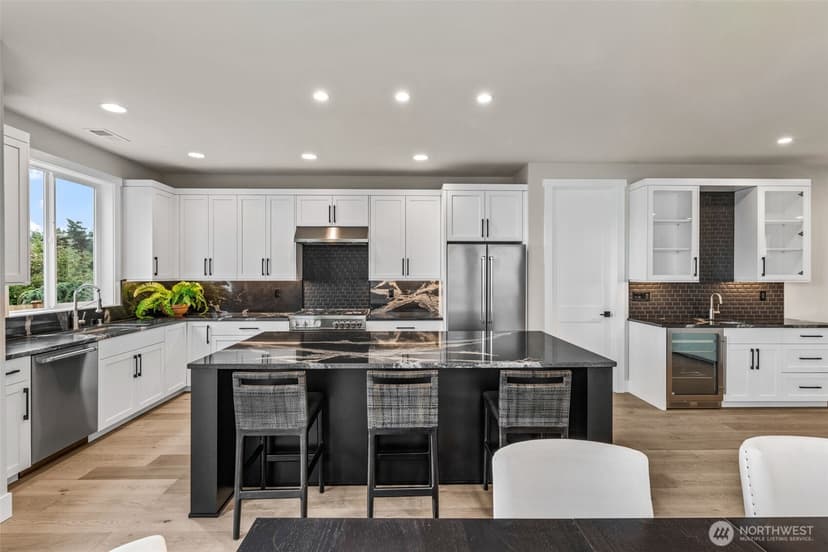 Property photo for 429 Ton-A-Wan-Da Avenue NE, Tacoma photo 8