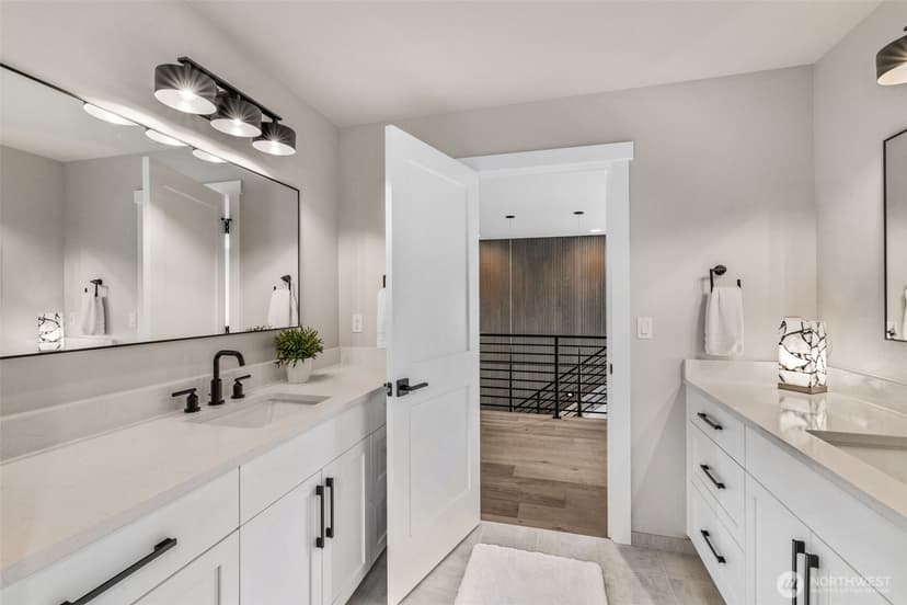 Property photo for 429 Ton-A-Wan-Da Avenue NE, Tacoma photo 31