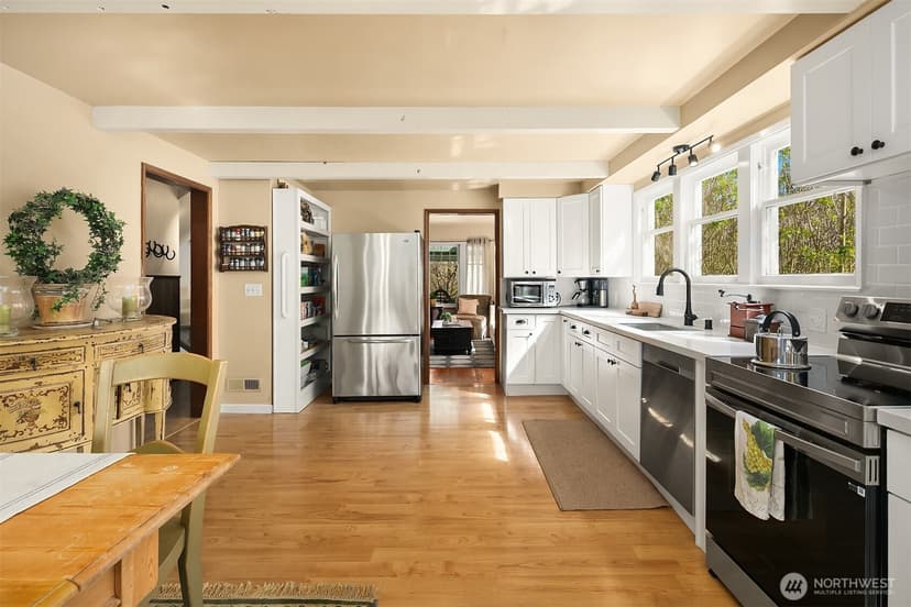 Property photo for 19011 176th Avenue NE, Woodinville photo 23