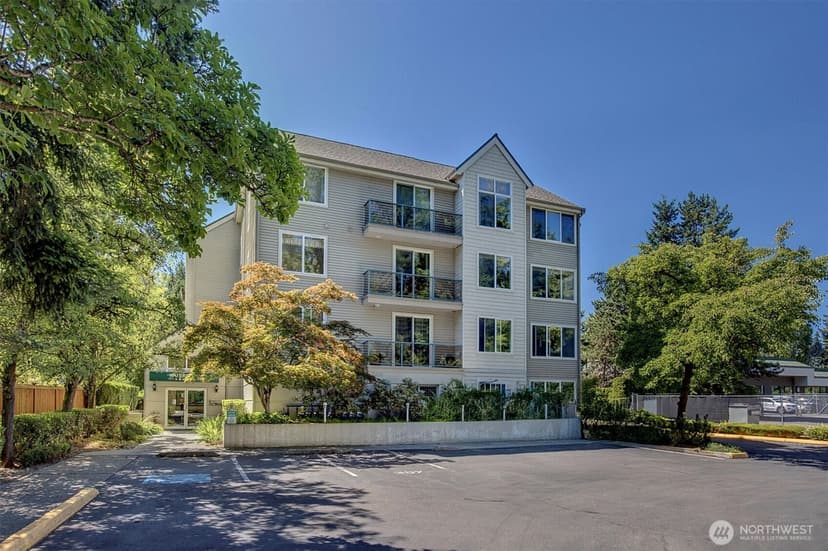 Property photo for 6831 NE 170th Street #206, Kenmore photo 18