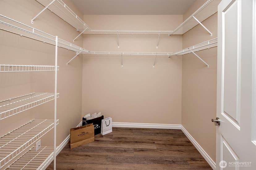 Property photo for 6831 NE 170th Street #206, Kenmore photo 13