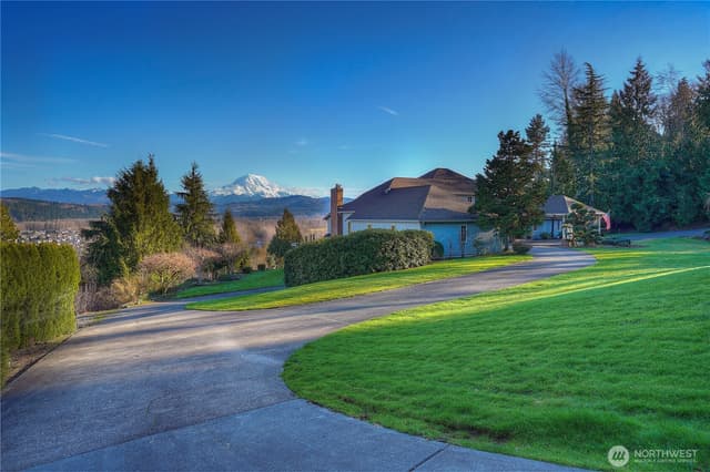 Property photo for 15713 138th Avenue E, Puyallup photo 5