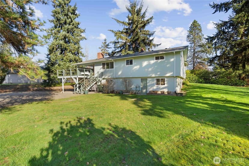 Property photo for 12318 34th Avenue E, Tacoma photo 4