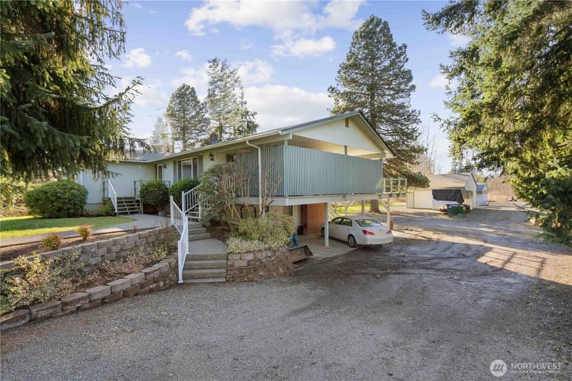 Property photo for 12318 34th Avenue E, Tacoma photo 2