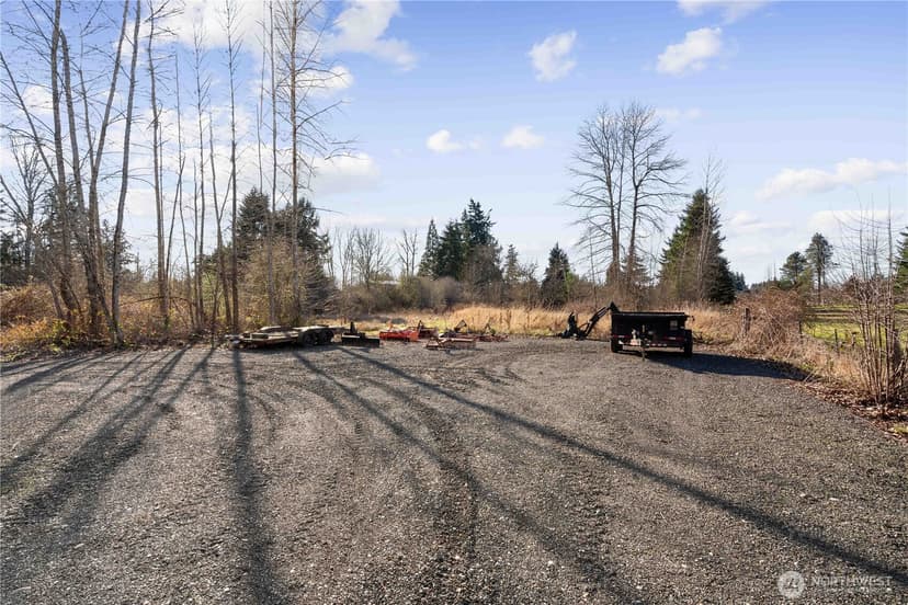 Property photo for 12318 34th Avenue E, Tacoma photo 7
