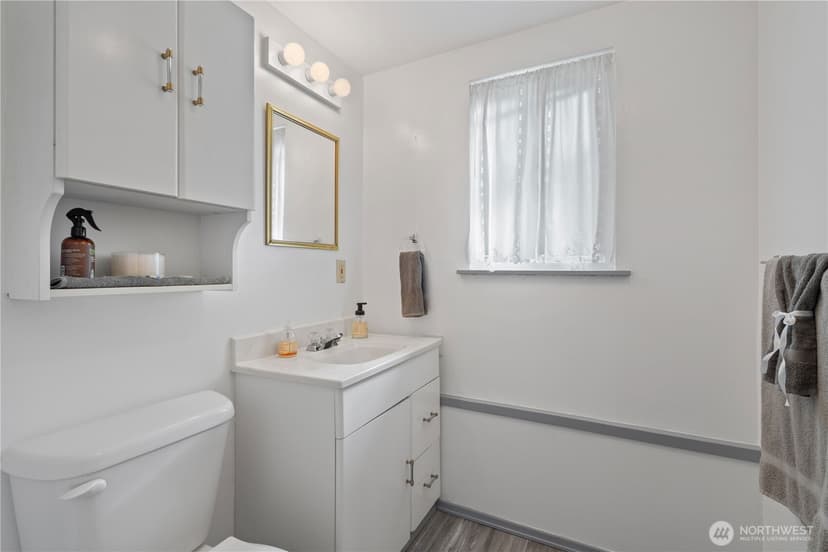 Property photo for 12318 34th Avenue E, Tacoma photo 28