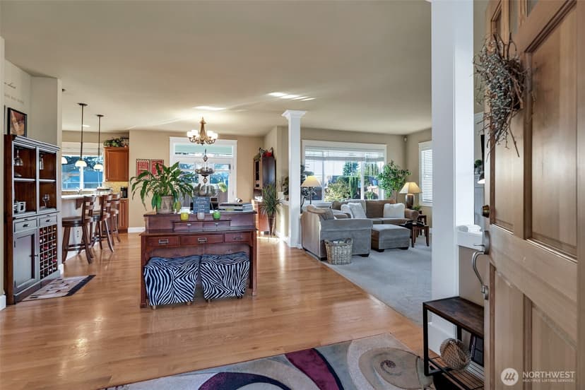 Property photo for 7228 Rosemount Circle, Tacoma photo 2