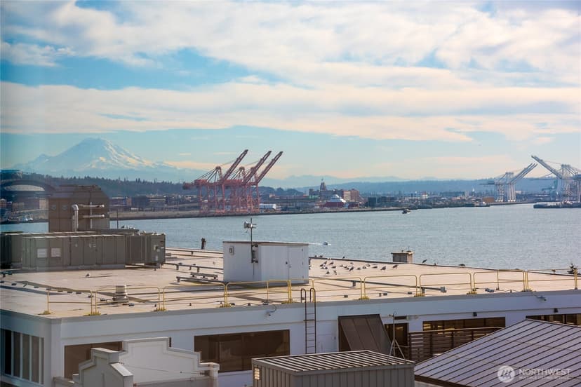 Property photo for 2716 Elliott Avenue #900, Seattle photo 21