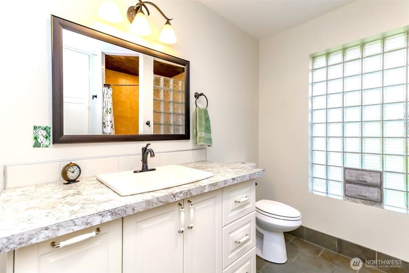 Property photo for 6214 75th Street W, Lakewood photo 17