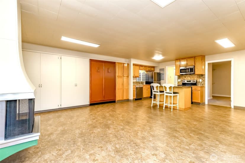 Property photo for 6214 75th Street W, Lakewood photo 26