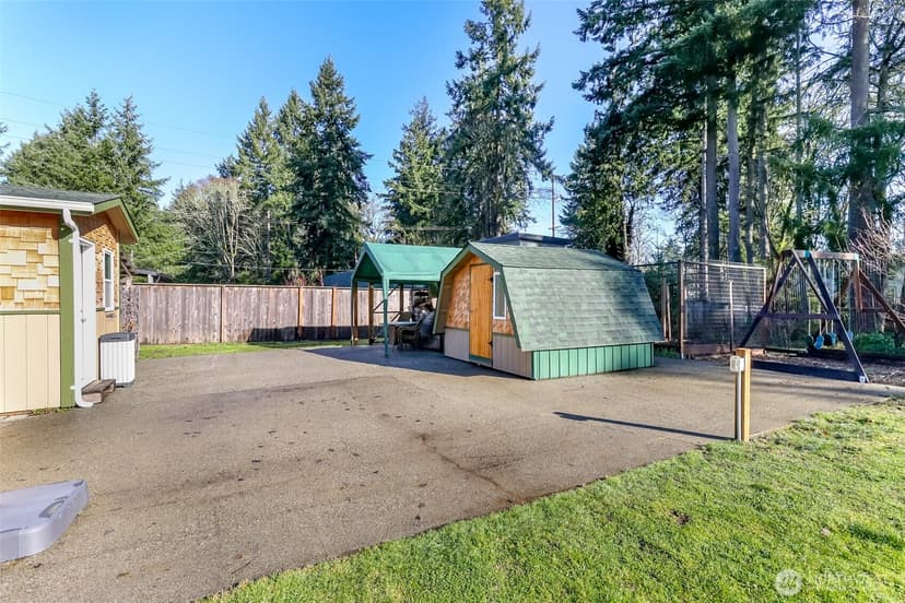 Property photo for 6214 75th Street W, Lakewood photo 36