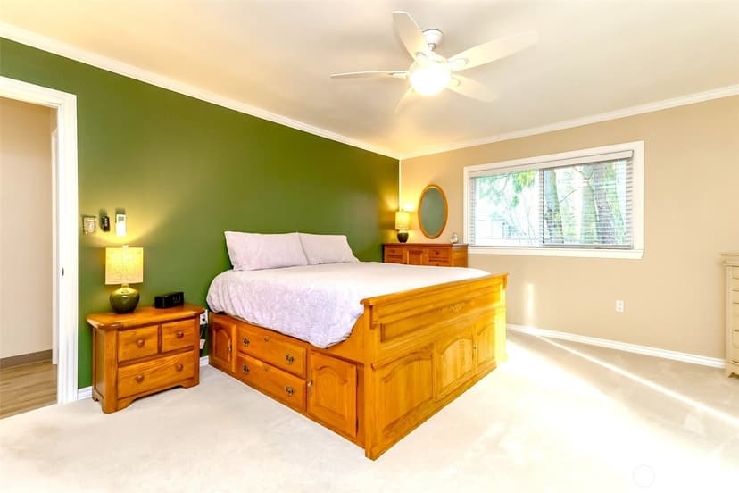 Property photo for 6214 75th Street W, Lakewood photo 15