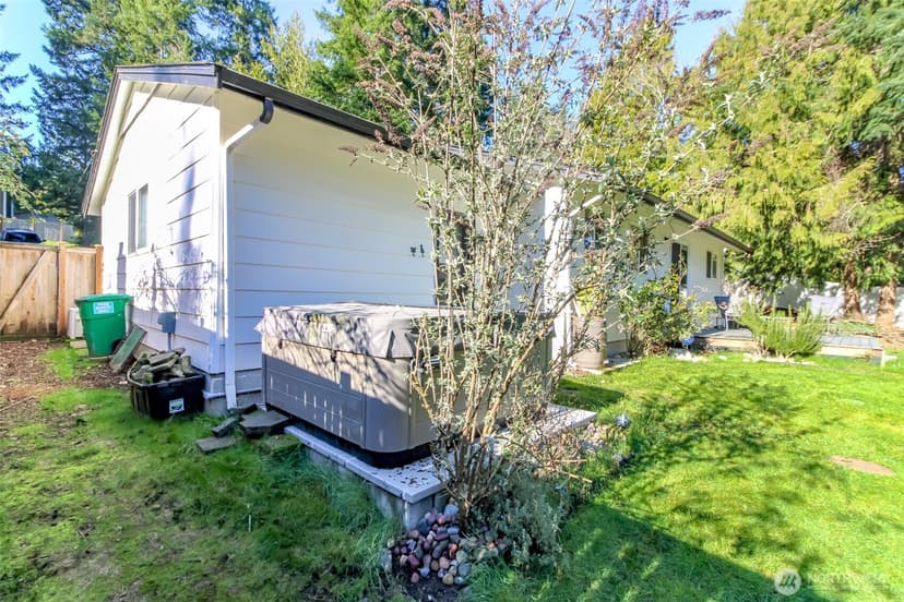 Property photo for 955 California Avenue SE, Port Orchard photo 24
