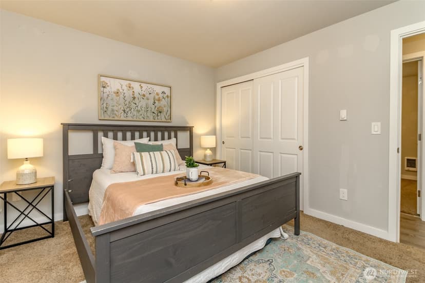 Property photo for 955 California Avenue SE, Port Orchard photo 18