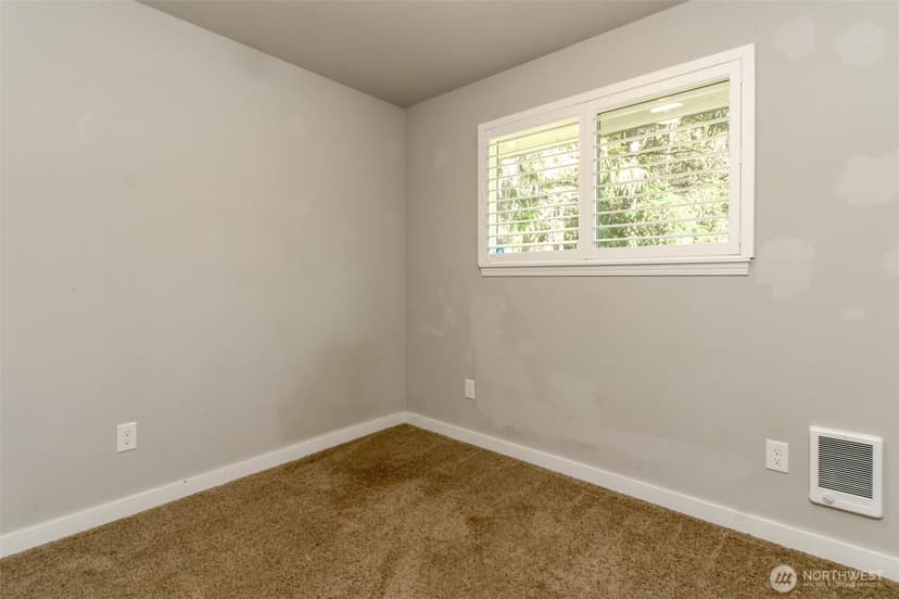 Property photo for 955 California Avenue SE, Port Orchard photo 20