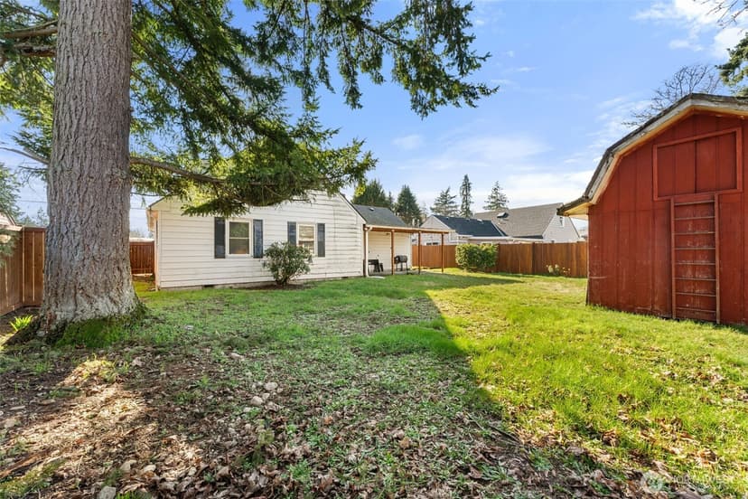 Property photo for 8725 121st Street SW, Lakewood photo 27