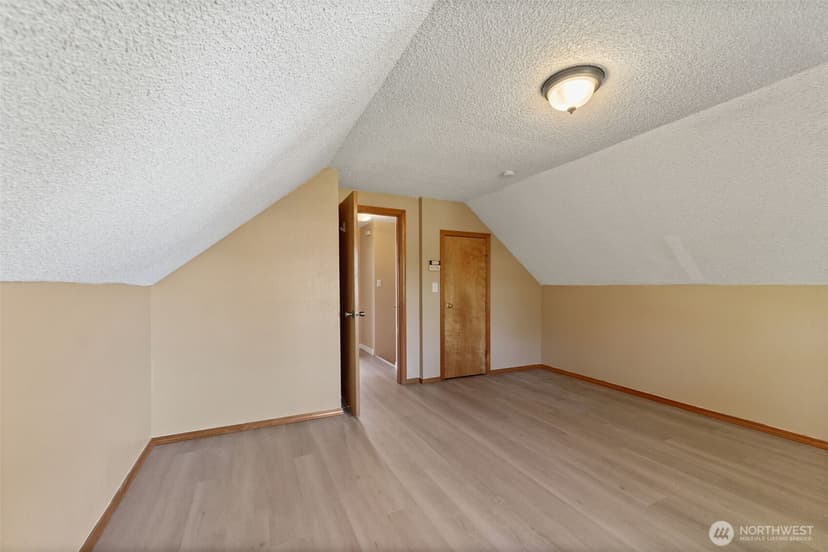 Property photo for 8725 121st Street SW, Lakewood photo 16