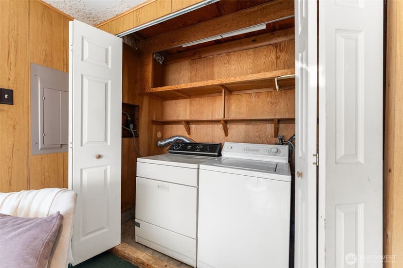 Property photo for 8725 121st Street SW, Lakewood photo 23