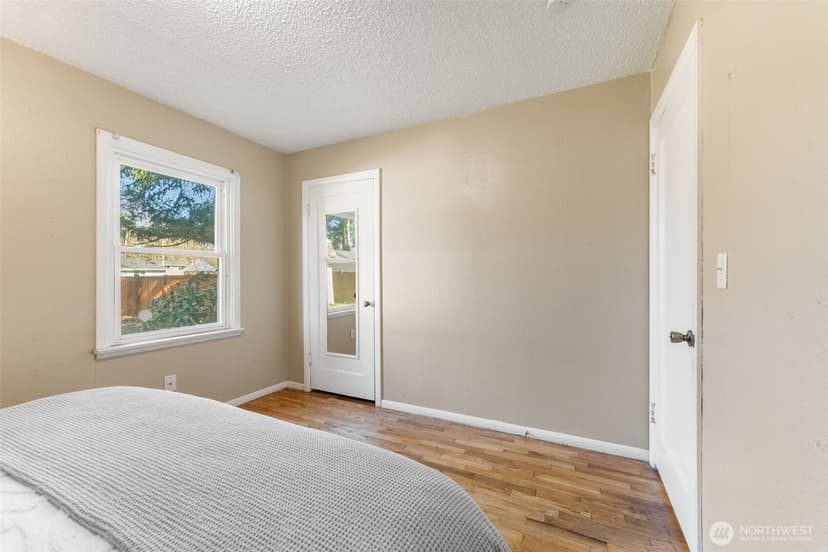 Property photo for 8725 121st Street SW, Lakewood photo 15