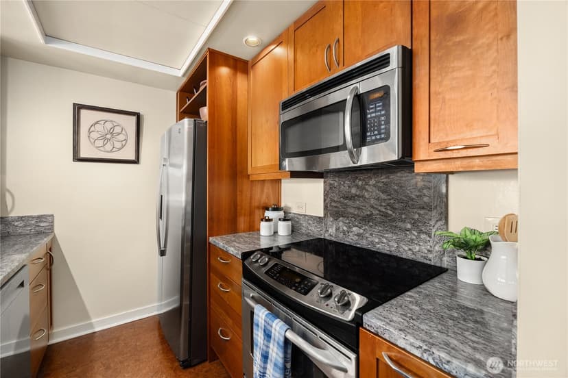 Property photo for 1107 1st Avenue #602, Seattle photo 7
