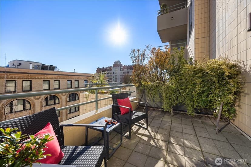 Property photo for 1107 1st Avenue #602, Seattle photo 23