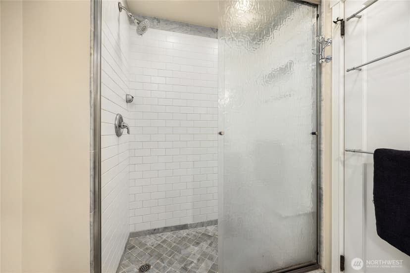 Property photo for 1107 1st Avenue #602, Seattle photo 19