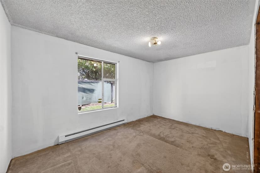 Property photo for 207 S 108th Place, Seattle photo 10