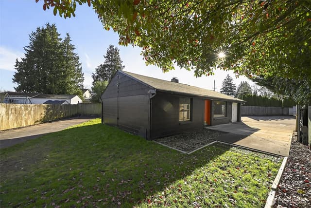 Property photo for 207 S 108th Place, Seattle