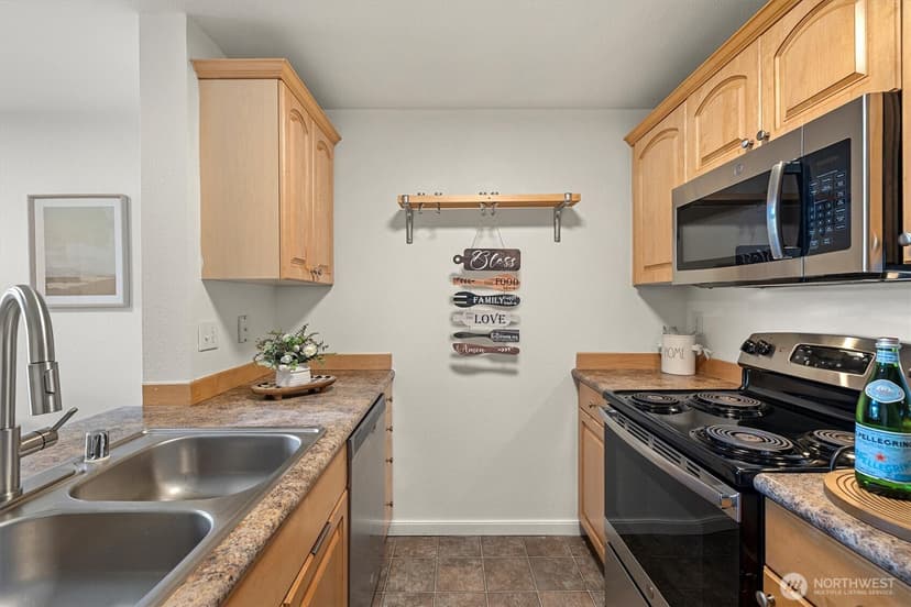 Property photo for 3816 131st Lane SE #K2, Bellevue photo 11